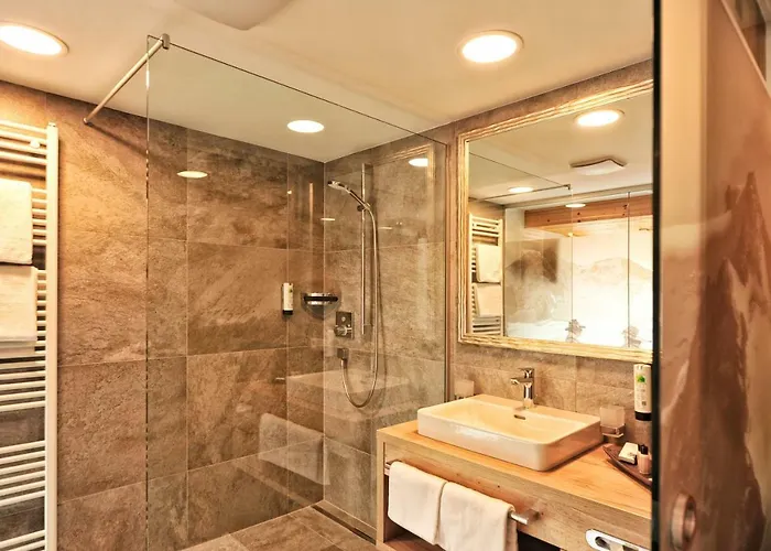 Alpenhof Pitztal Hotel 3*