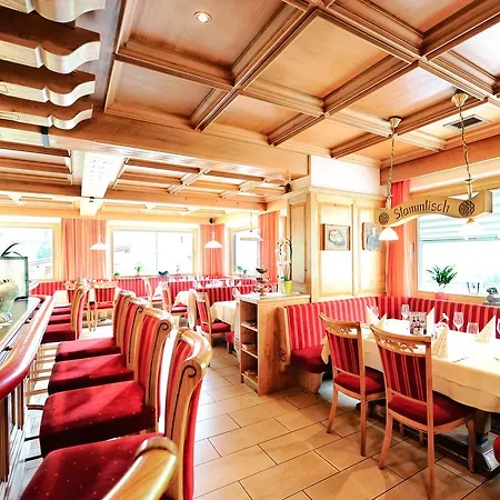 Hotel Alpenhof Pitztal 3*