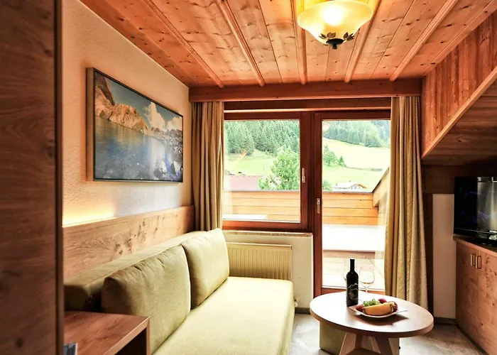 ホテル Alpenhof Pitztal